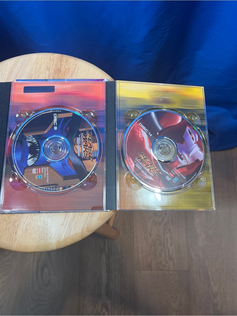 Beast Wars : The Complete First Season - Blue Hardcover DVD Set - Picture 4 of 5